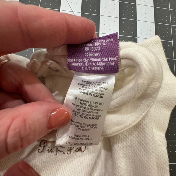 VTG Y2K Disney Winnie the Pooh Romper Kids 6-9M Cream Cotton Classic Embroidered - Picture 5 of 7